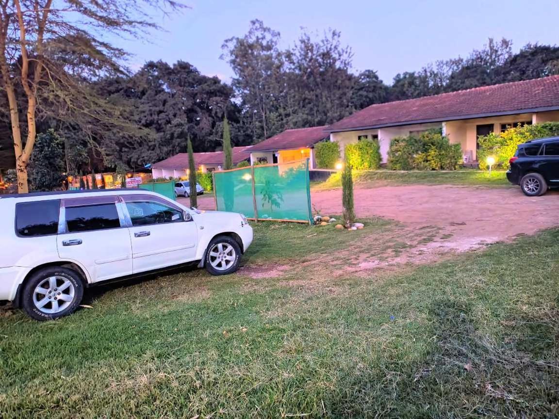 Riverside Villas Nanyuki Buitenkant foto